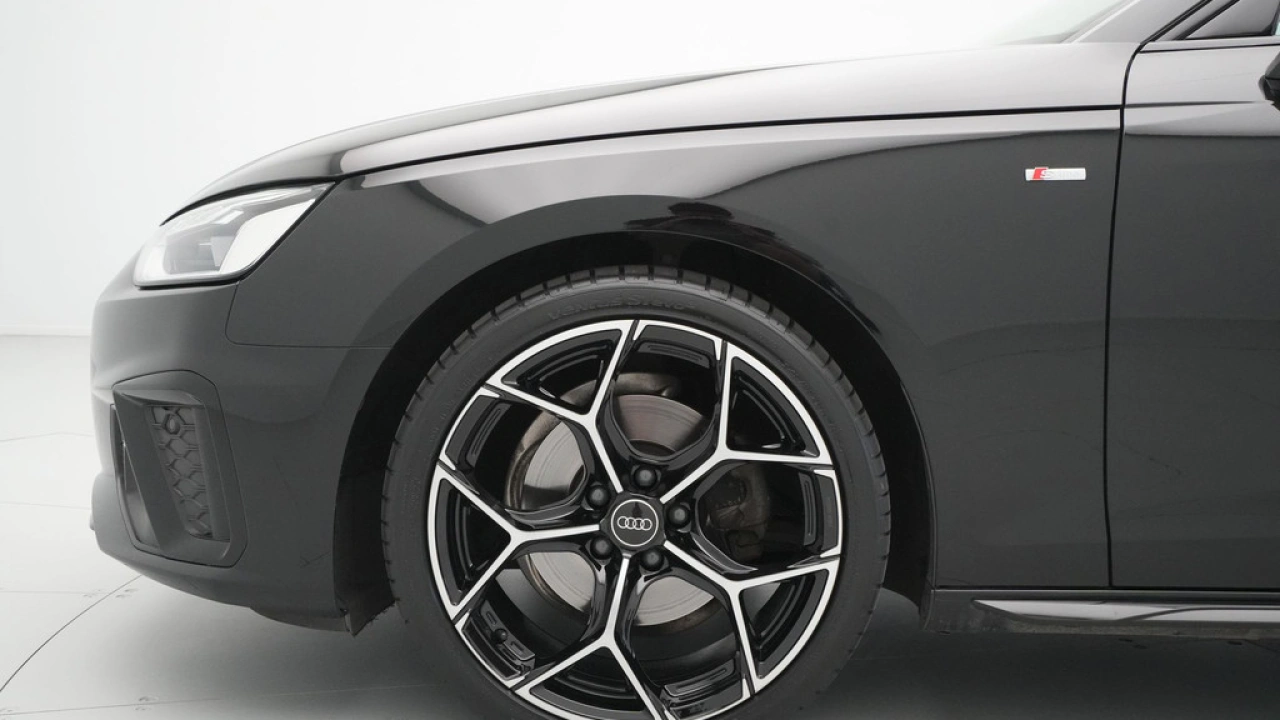 Audi A4 Avant 35 TFSI S-Line edition