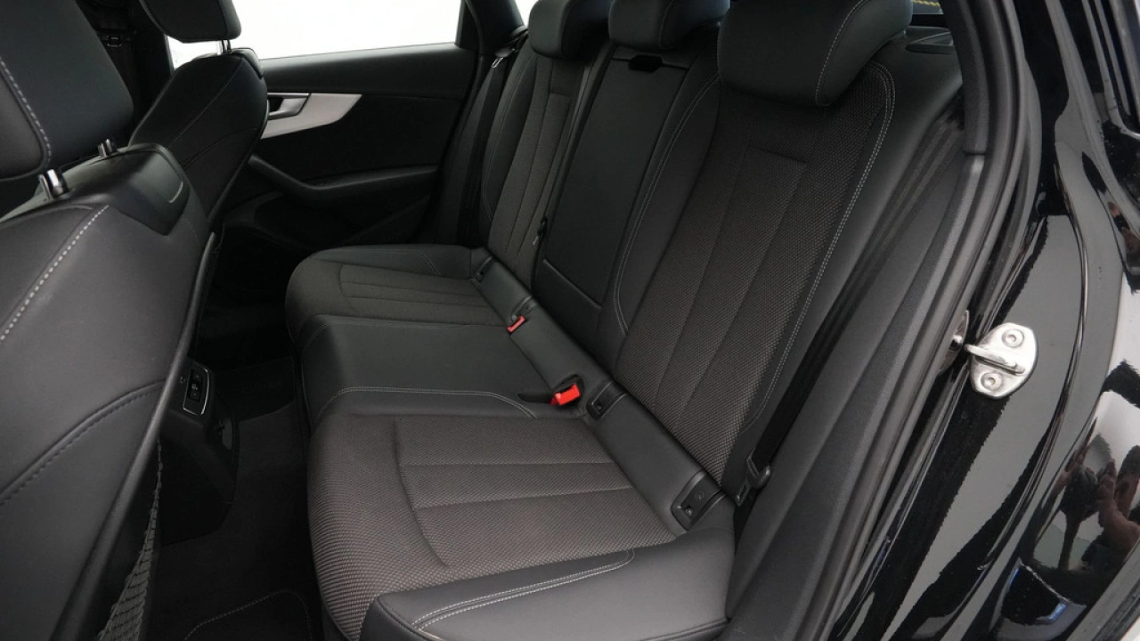 Audi A4 Avant 35 TFSI S-Line edition