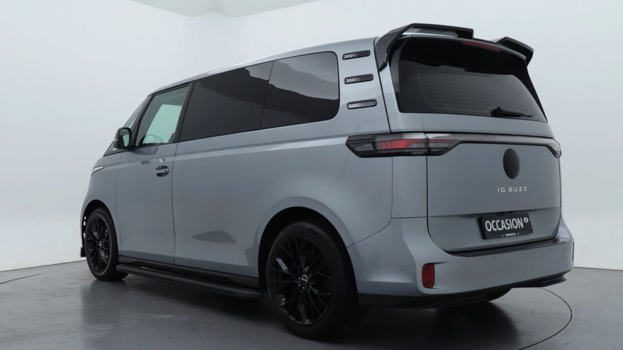 VW Bedrijfswagens ID. Buzz Cargo Bulli edition 79 kWh Red Line
