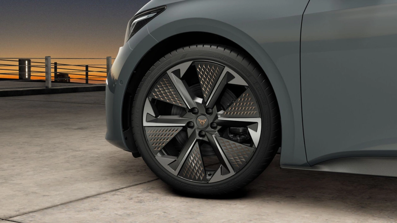 CUPRA Born 79kWh Elektromotor 326 1AT VZ Limited