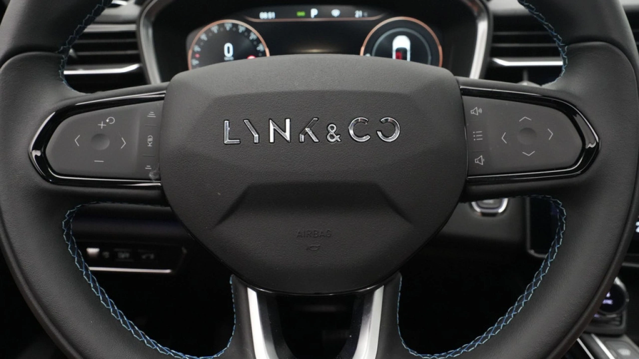 Lynk & Co 01 1.5 Hybride