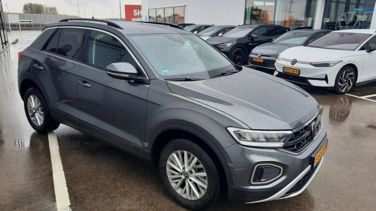 Volkswagen T-Roc 1.5 TSI Automaat Life | Multimedia | Camera