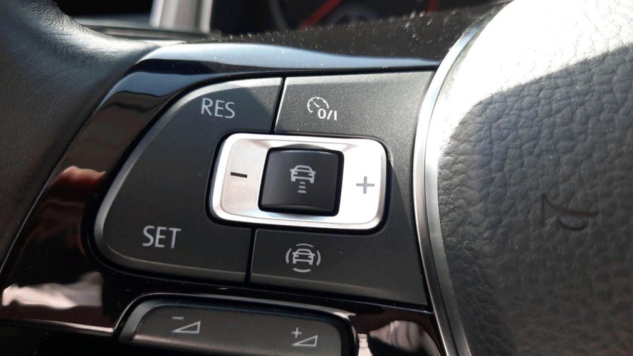 Volkswagen T-Roc 1.0 TSI Style | Executive | Navi | App Connect