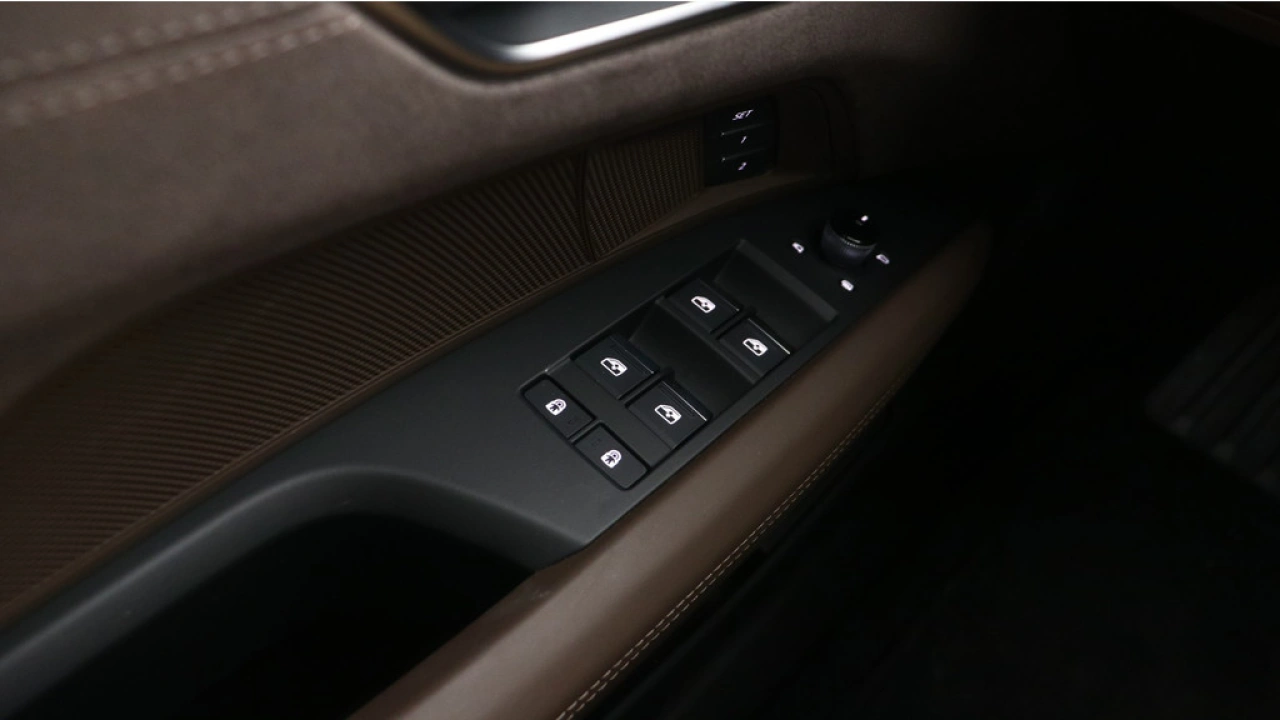 Audi e-tron GT Competition 93 kWh Exclusive Nachtblauw metallic