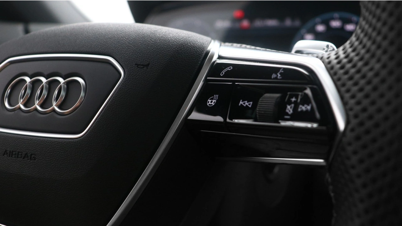 Audi e-tron GT Competition 93 kWh Exclusive Nachtblauw metallic