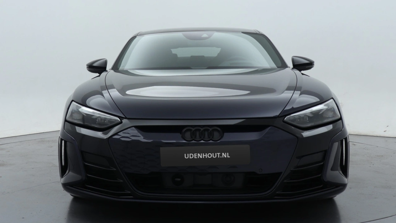Audi e-tron GT Competition 93 kWh Exclusive Nachtblauw metallic