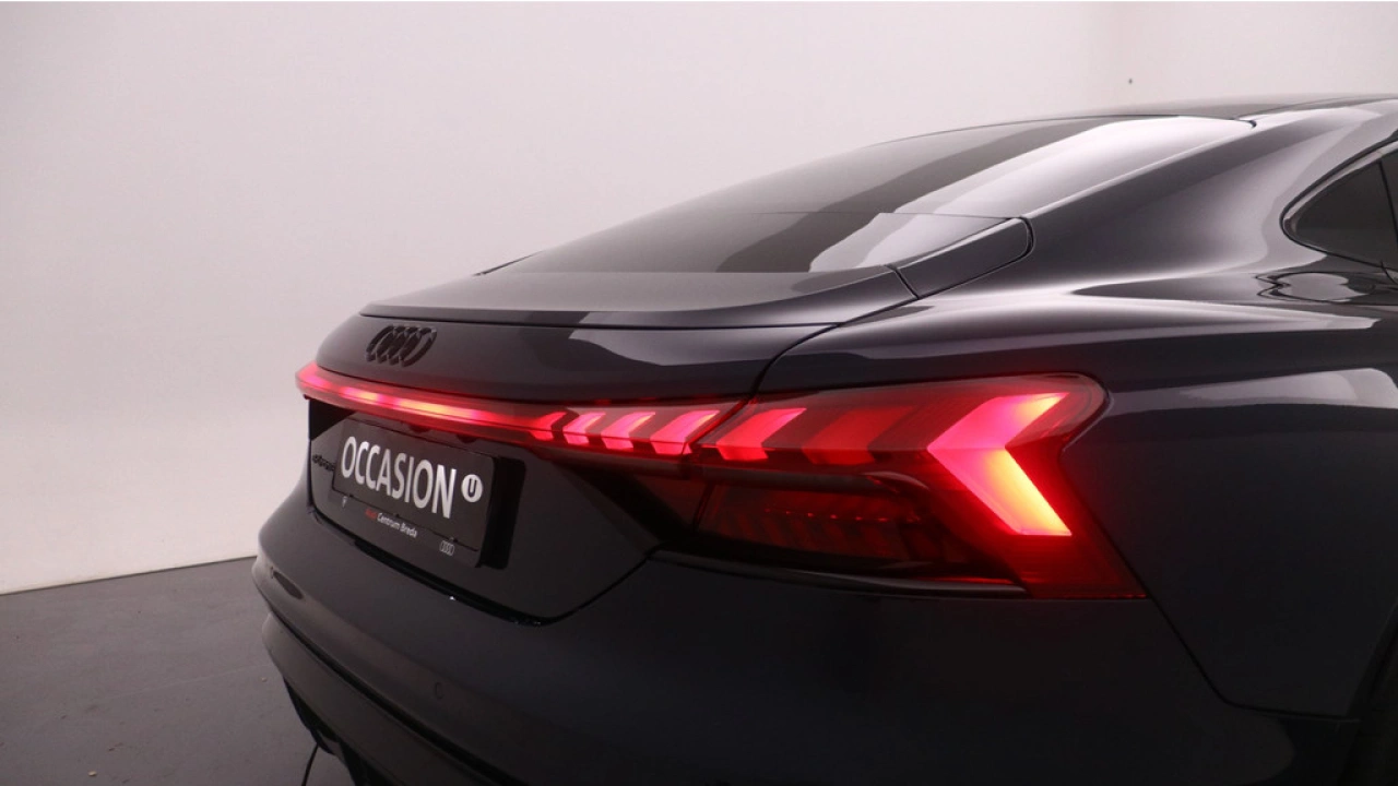 Audi e-tron GT Competition 93 kWh Exclusive Nachtblauw metallic
