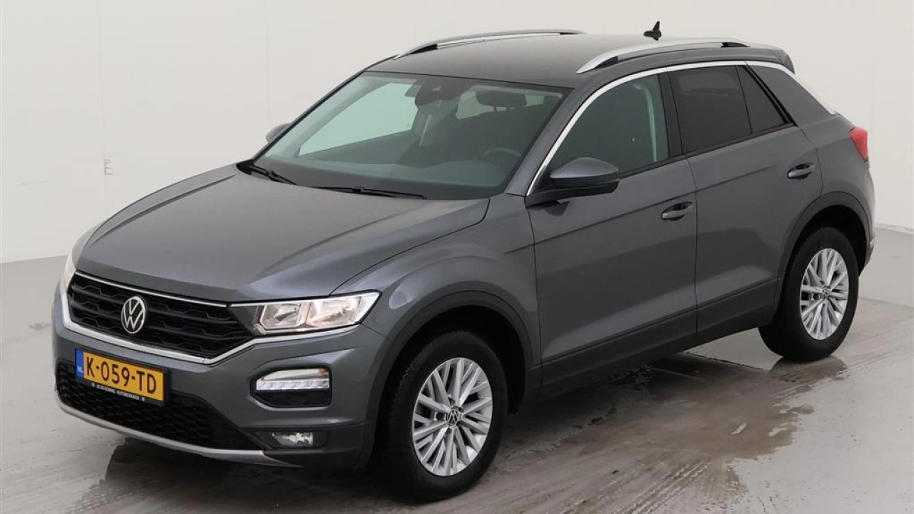 Volkswagen T-Roc 1.5 TSI Automaat Style Bus.| Camera | Elec klep | Navi |