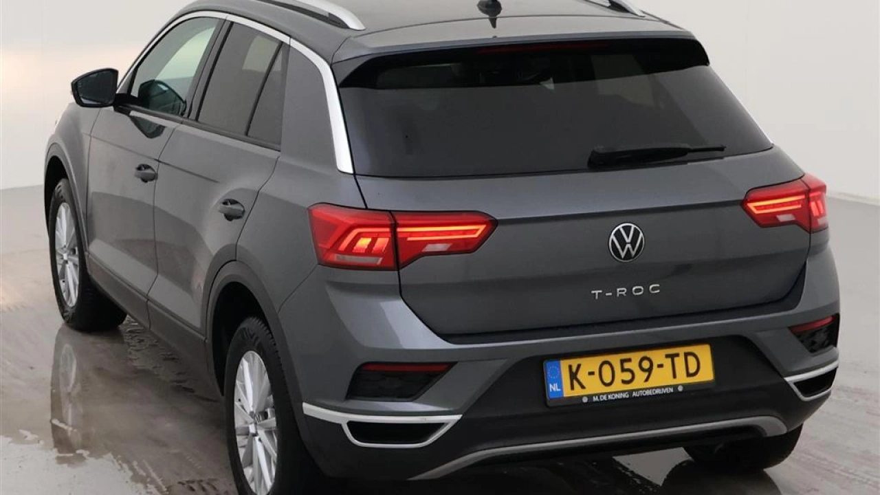 Volkswagen T-Roc 1.5 TSI Automaat Style Bus.| Camera | Elec klep | Navi |