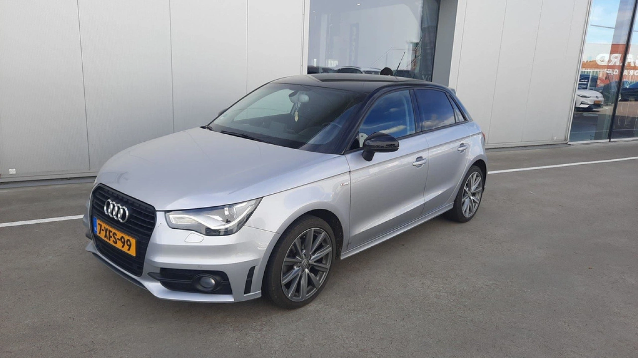 Audi A1 Sportback 1.4 TFSI 140pk Automaat CoD Admired / Camera / Parkeerhulp V+A