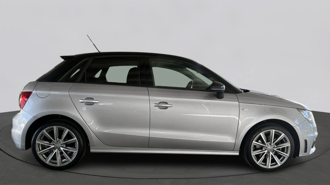 Audi A1 Sportback 1.4 TFSI 140pk Automaat CoD Admired / Camera / Parkeerhulp V+A