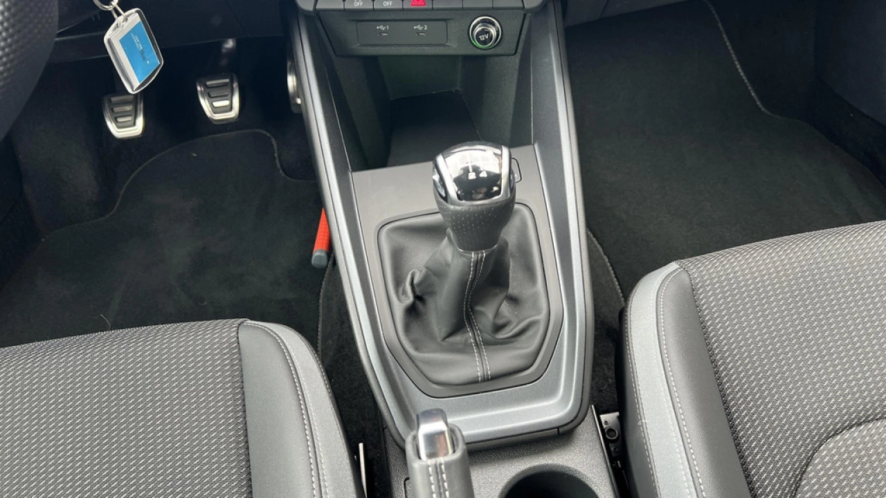 Audi A1 Sportback 25 TFSI 96pk S Edition / Stoelverwarming / Privacy glas / Demonstratievoertuig