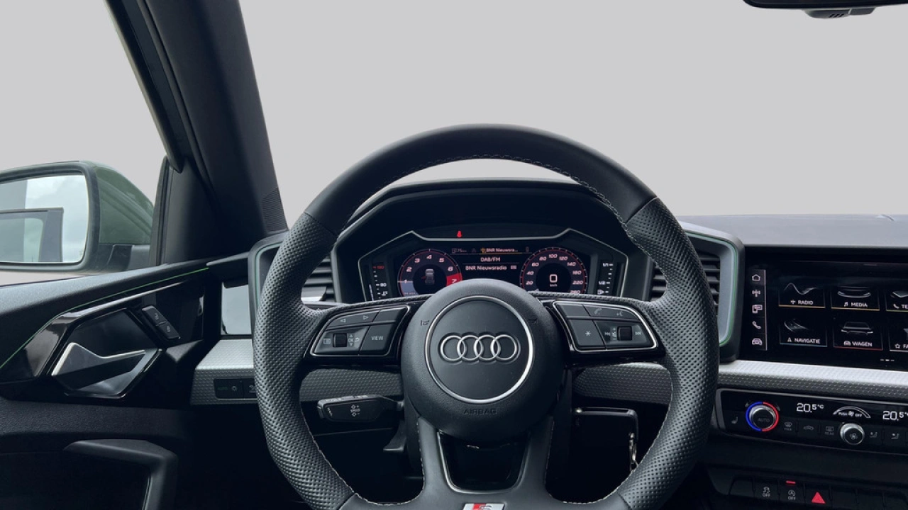 Audi A1 Sportback 25 TFSI 96pk S Edition / Stoelverwarming / Privacy glas / Demonstratievoertuig