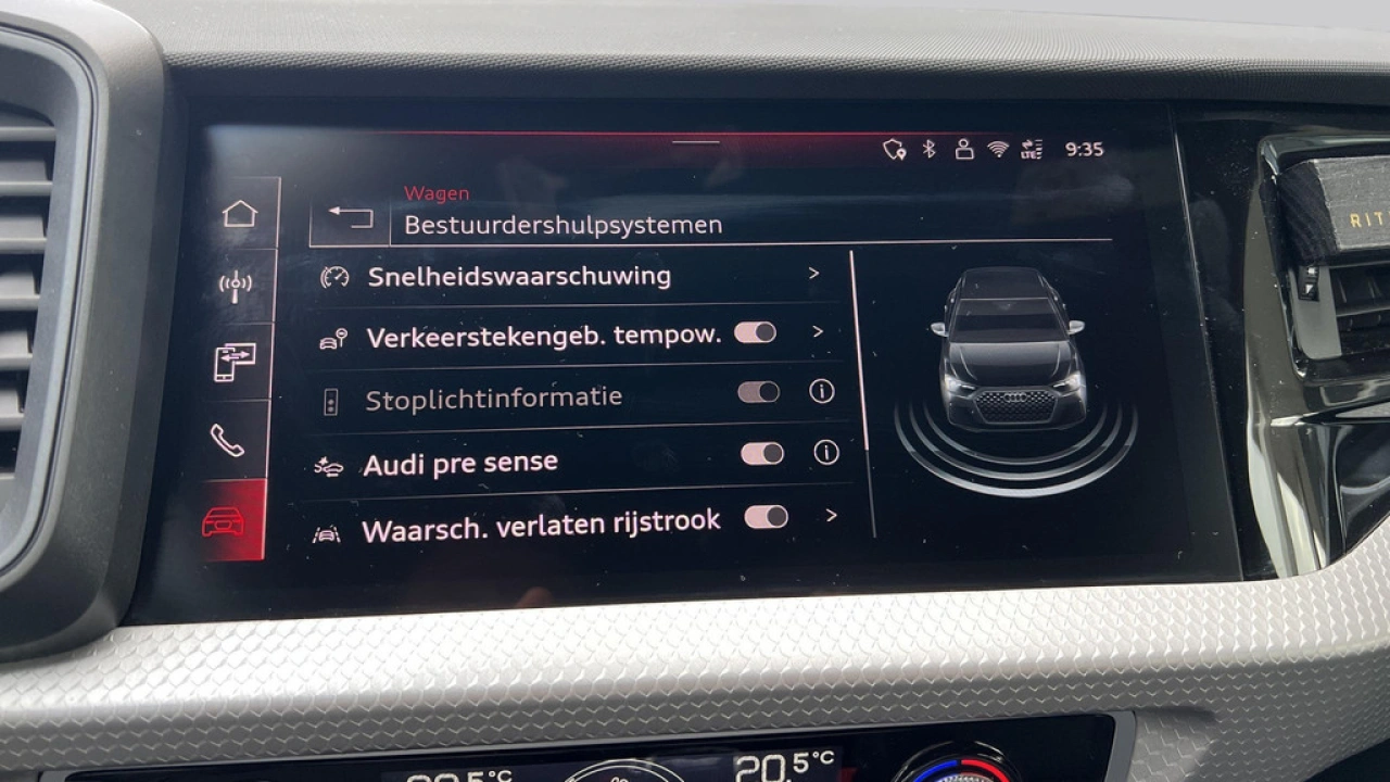 Audi A1 Sportback 25 TFSI 96pk S Edition / Stoelverwarming / Privacy glas / Demonstratievoertuig