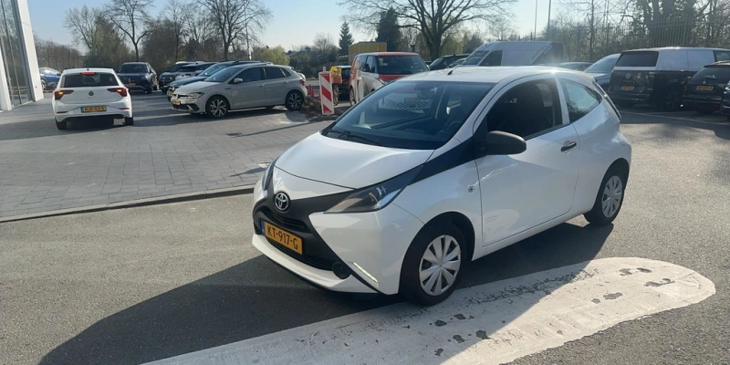 Toyota Aygo 1.0 VVT-i 70pk X-now