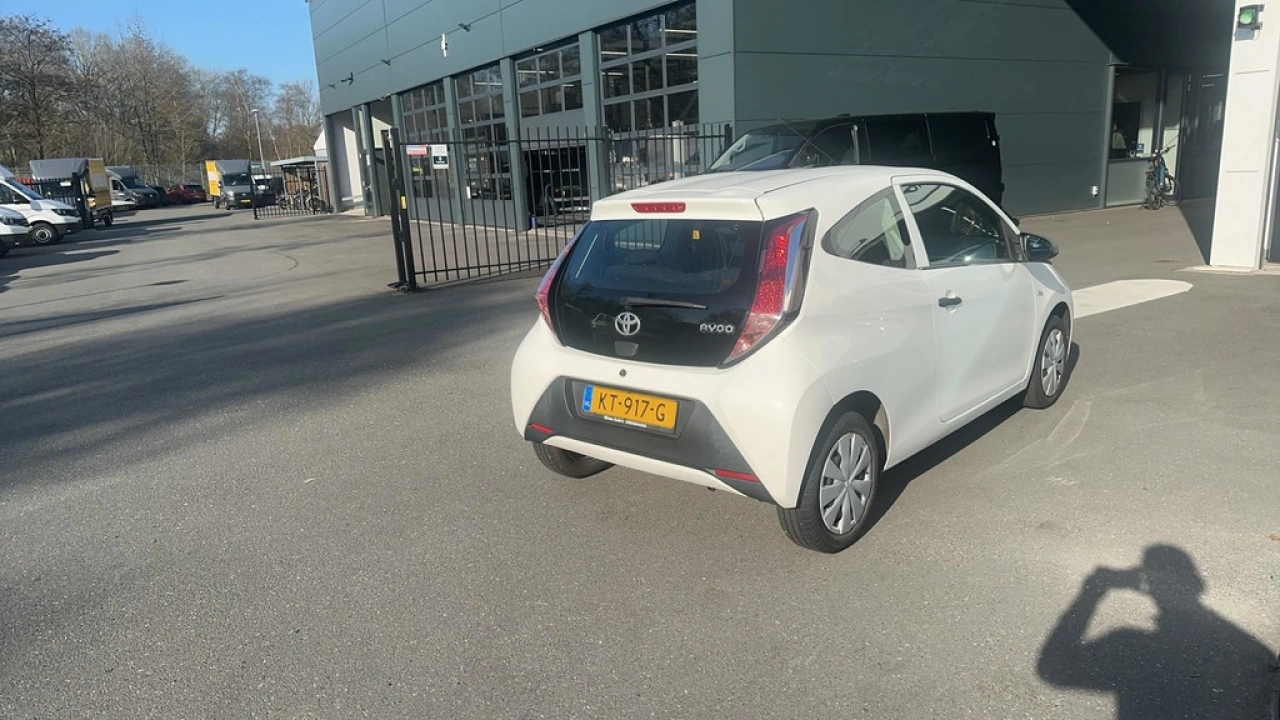 Toyota Aygo 1.0 VVT-i 70pk X-now