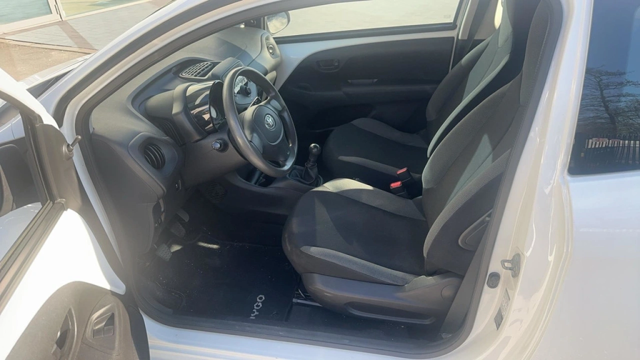 Toyota Aygo 1.0 VVT-i 70pk X-now