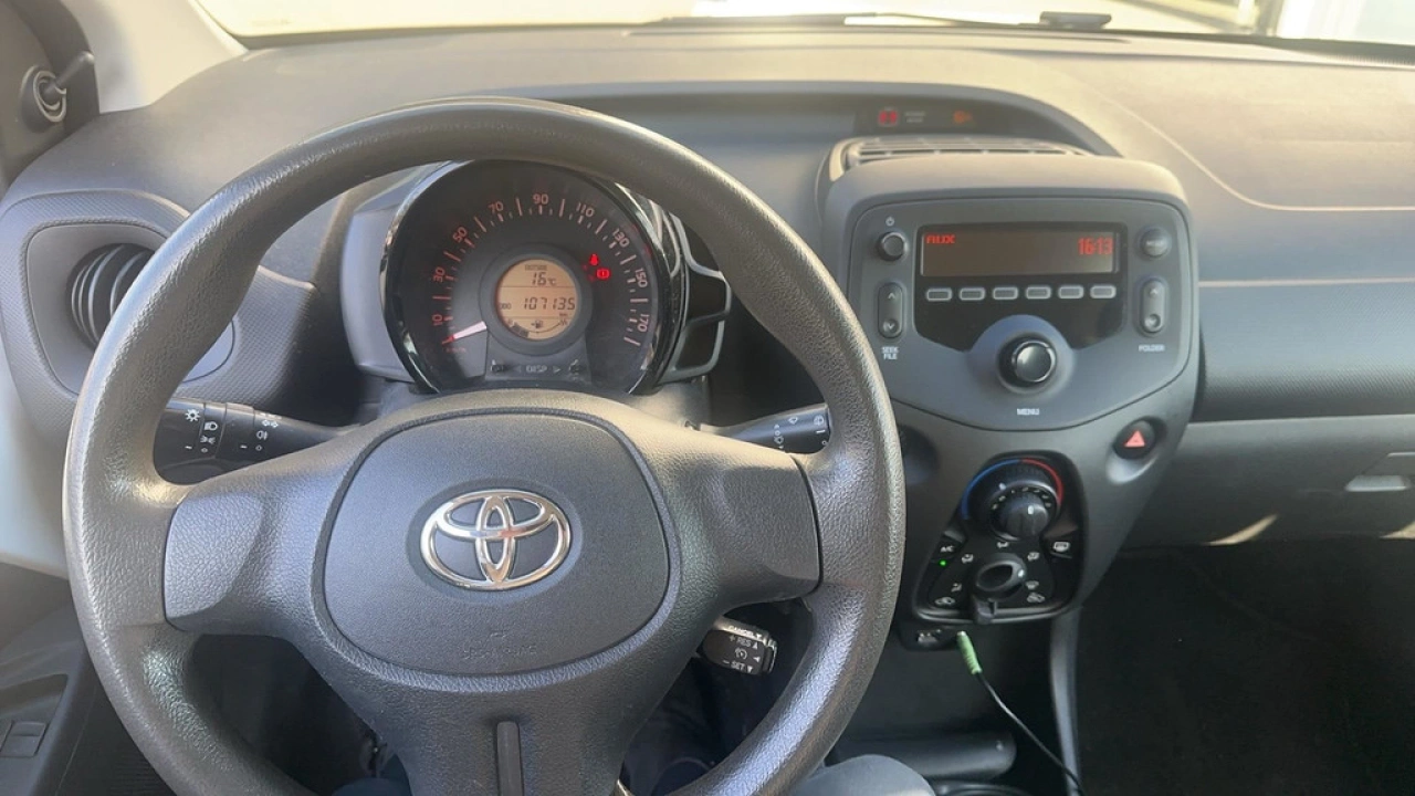 Toyota Aygo 1.0 VVT-i 70pk X-now