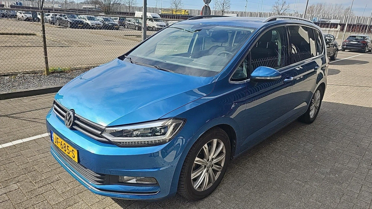 Volkswagen Touran 1.2 TSI 110pk Highline 7p