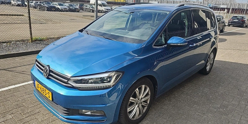 Volkswagen Touran 1.2 TSI 110pk Highline 7p