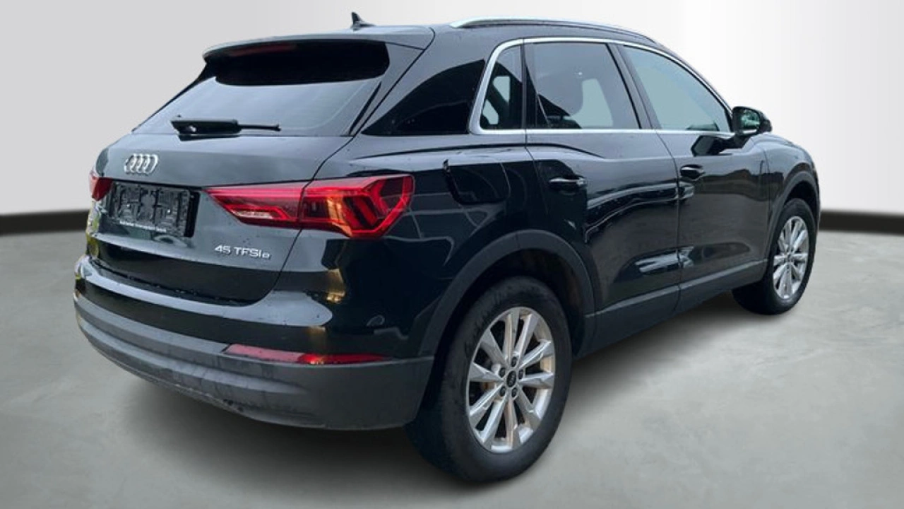 Audi Q3 45 TFSI e 245pk PHEV Business