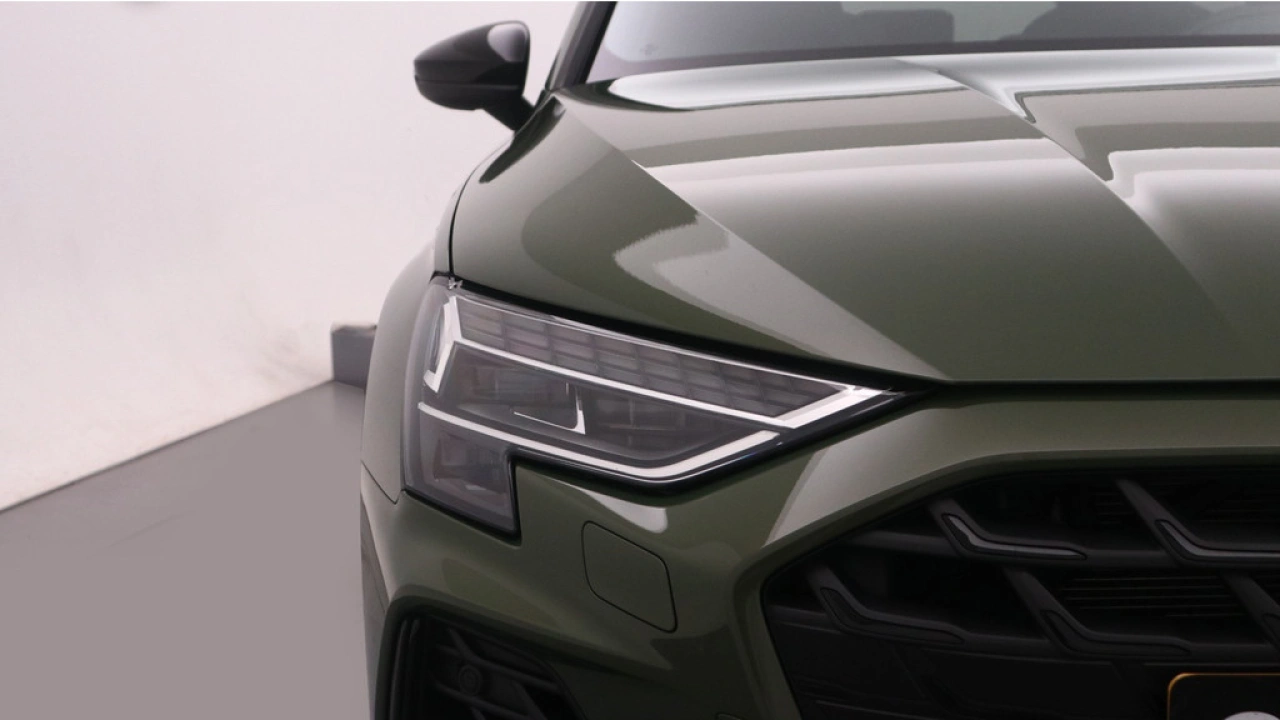 Audi A3 Sportback 2.0 TSFI S3 quattro | Panoramadak | Sonos | Performance-uitlaat titaan |