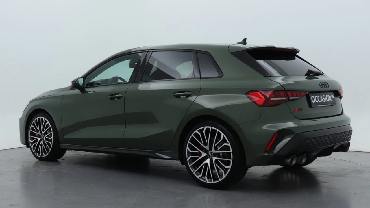 Audi A3 Sportback 2.0 TSFI S3 quattro | Panoramadak | Sonos | Performance-uitlaat titaan |