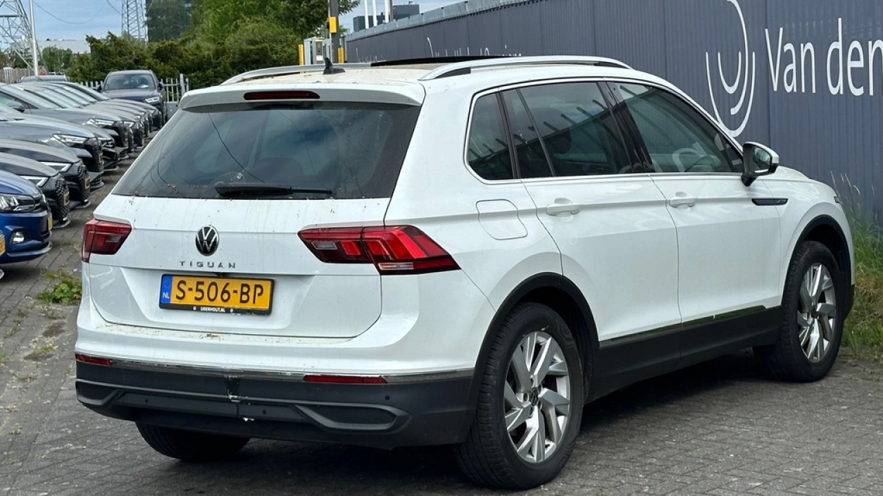 Volkswagen Tiguan 1.5 TSI 150pk DSG Life Business Panoramadak