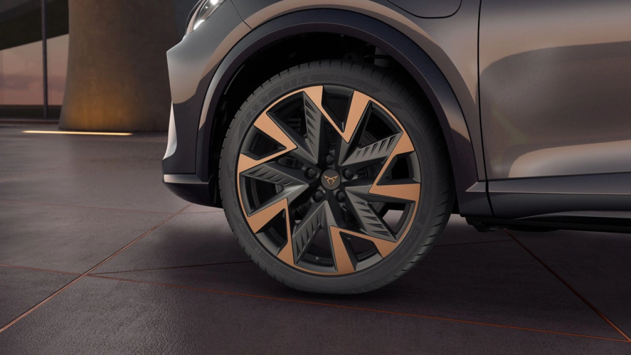 CUPRA Formentor 1.5 TSI e-Hybrid 204 6DSG Business