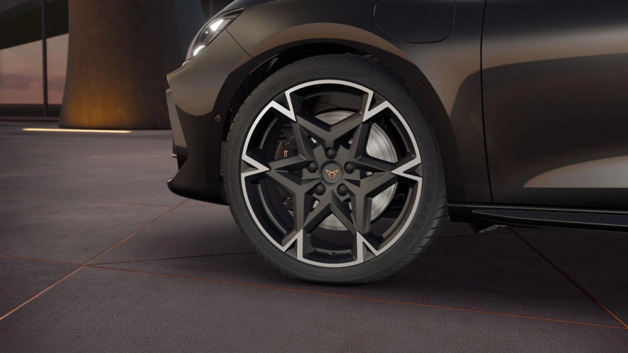 CUPRA Leon Sportstourer 1.5 TSI e-Hybrid 272 6DSG VZ Performance
