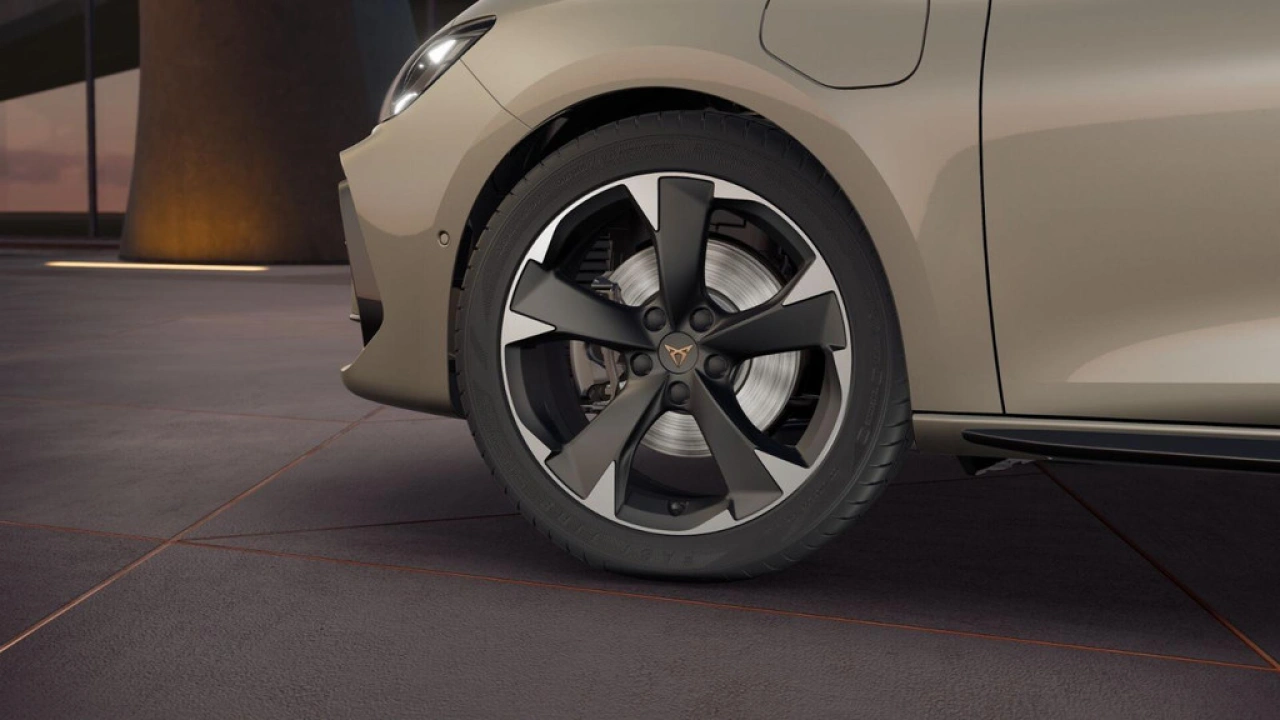 CUPRA Leon 1.5 TSI e-Hybrid 204 6DSG Business