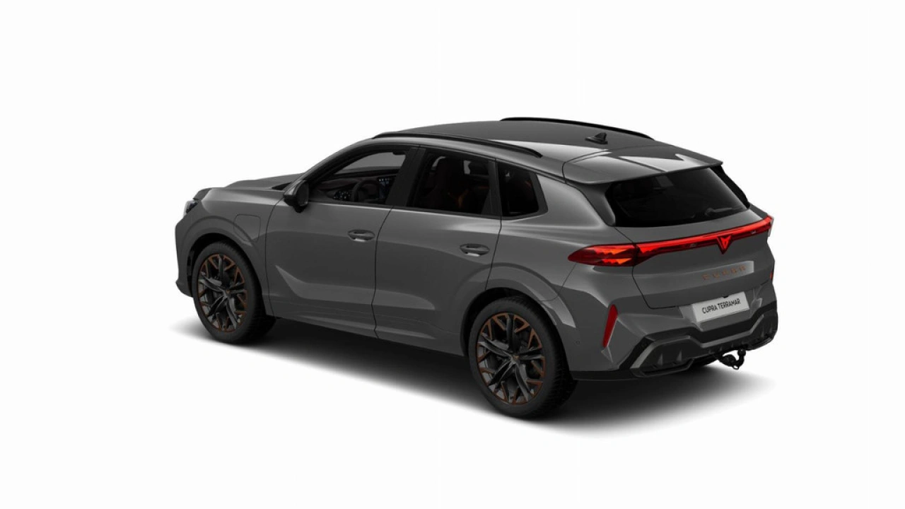 CUPRA Terramar 1.5 TSI e-Hybrid 272 6DSG VZ Performance