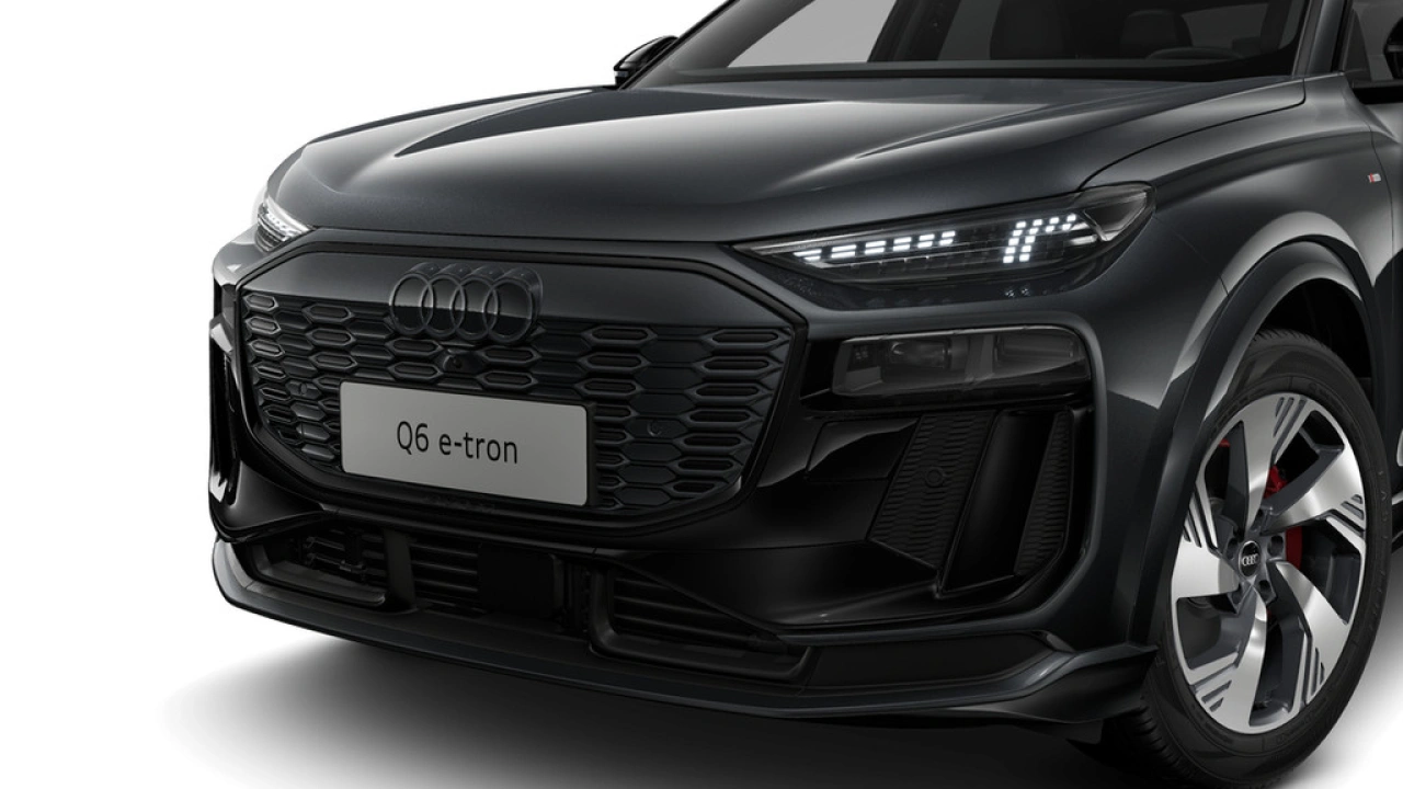 Audi Q6 Sportback e-tron performance 306 1AT S edition