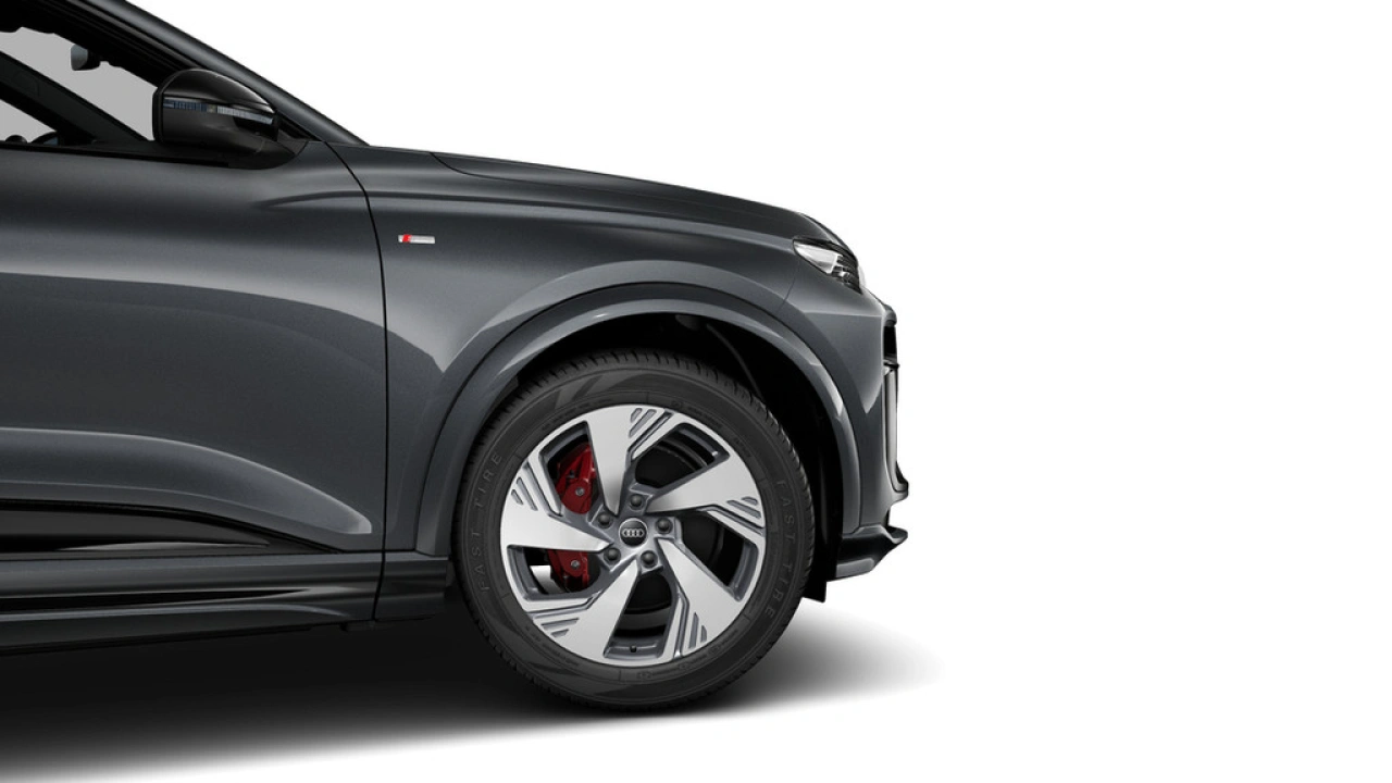 Audi Q6 Sportback e-tron performance 306 1AT S edition