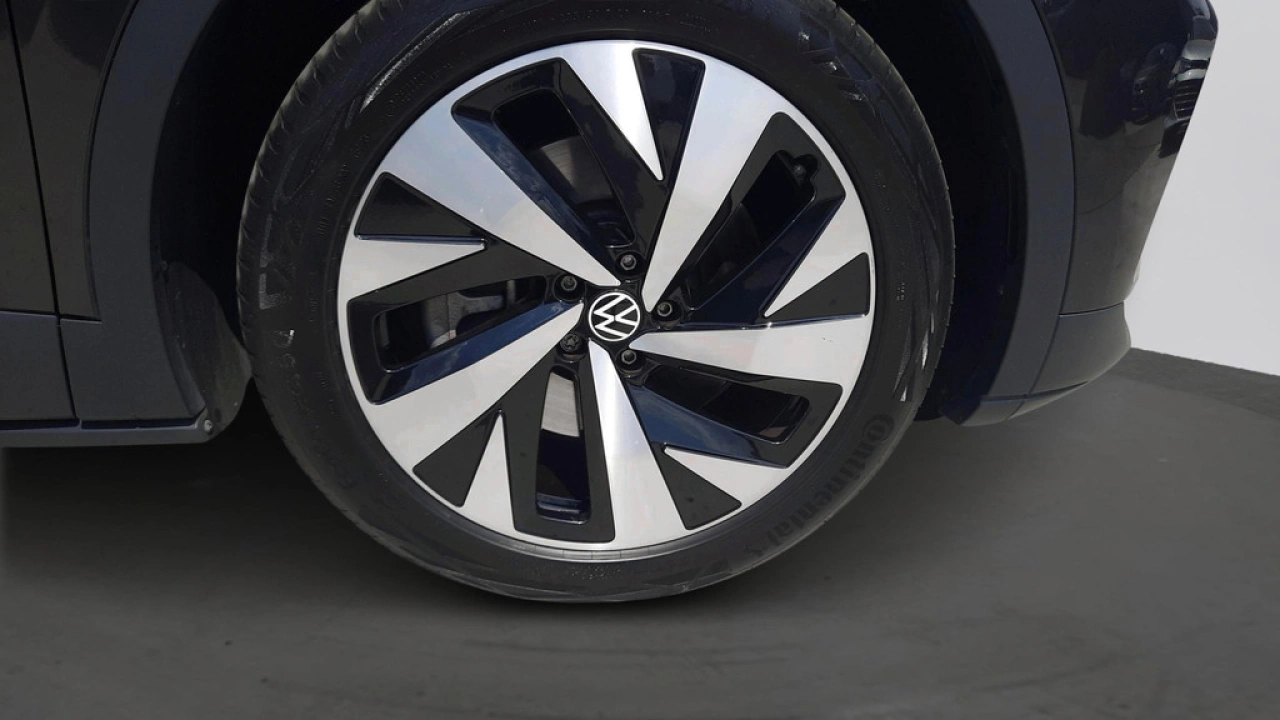 Volkswagen ID.4 First 204pk 77 kWh accu | Navi | PDC | Camera | Donker glas | Alcantara/leer | Verwarmde stoelen | A