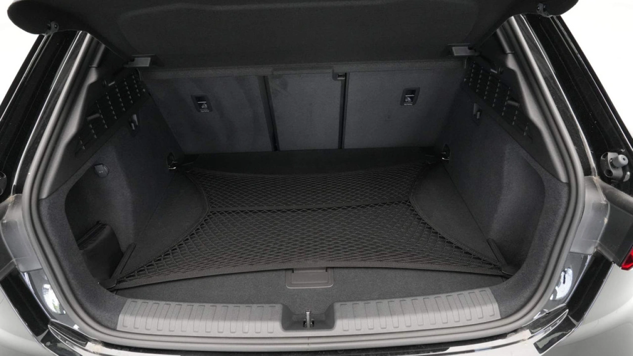 Audi A3 Sportback 30 TFSI 110 pk S-Tronic S line edition