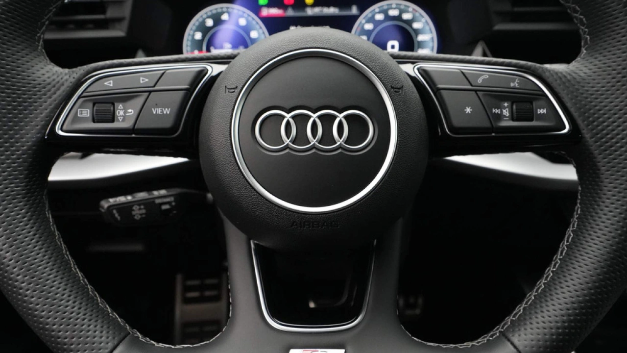 Audi A3 Sportback 30 TFSI 110 pk S-Tronic S line edition