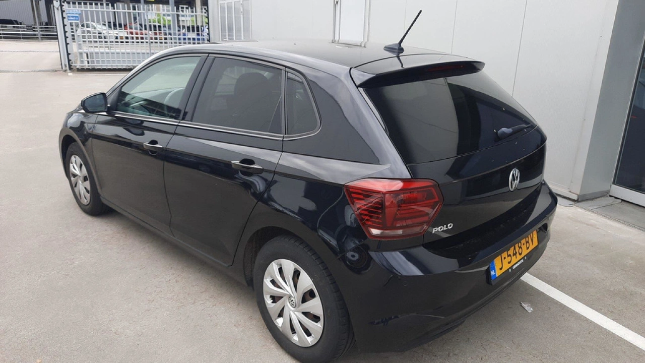 Volkswagen Polo 1.0 TSI Comfortline Executive | Navi | Privacy Glass | Parkeersensoren