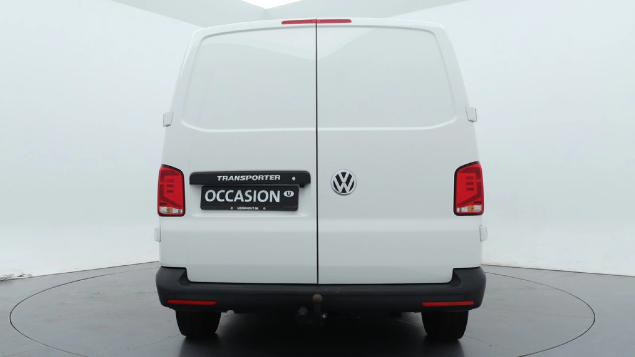 VW Bedrijfswagens Transporter 2.0 TDI L2H1 28 Economy Business