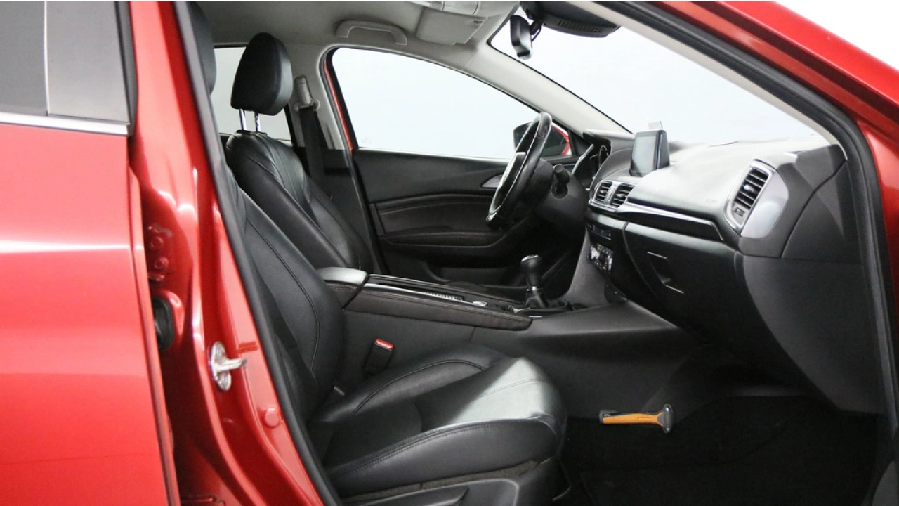 Mazda 3 2.0 SkyActiv-G 120 GT-M