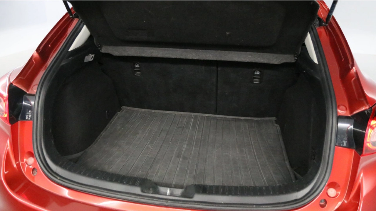 Mazda 3 2.0 SkyActiv-G 120 GT-M