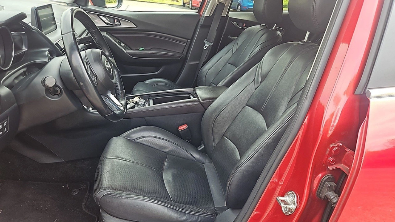 Mazda 3 2.0 SkyActiv-G 120 GT-M