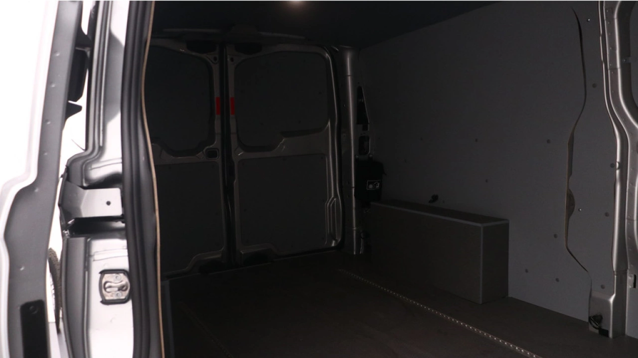 VW Bedrijfswagens Transporter L2H1 2.0 TDI 170pk Automaat 3.0T Bulli