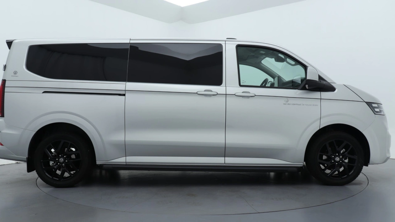 VW Bedrijfswagens Transporter 2.0 TDI L2H1 30 Bulli