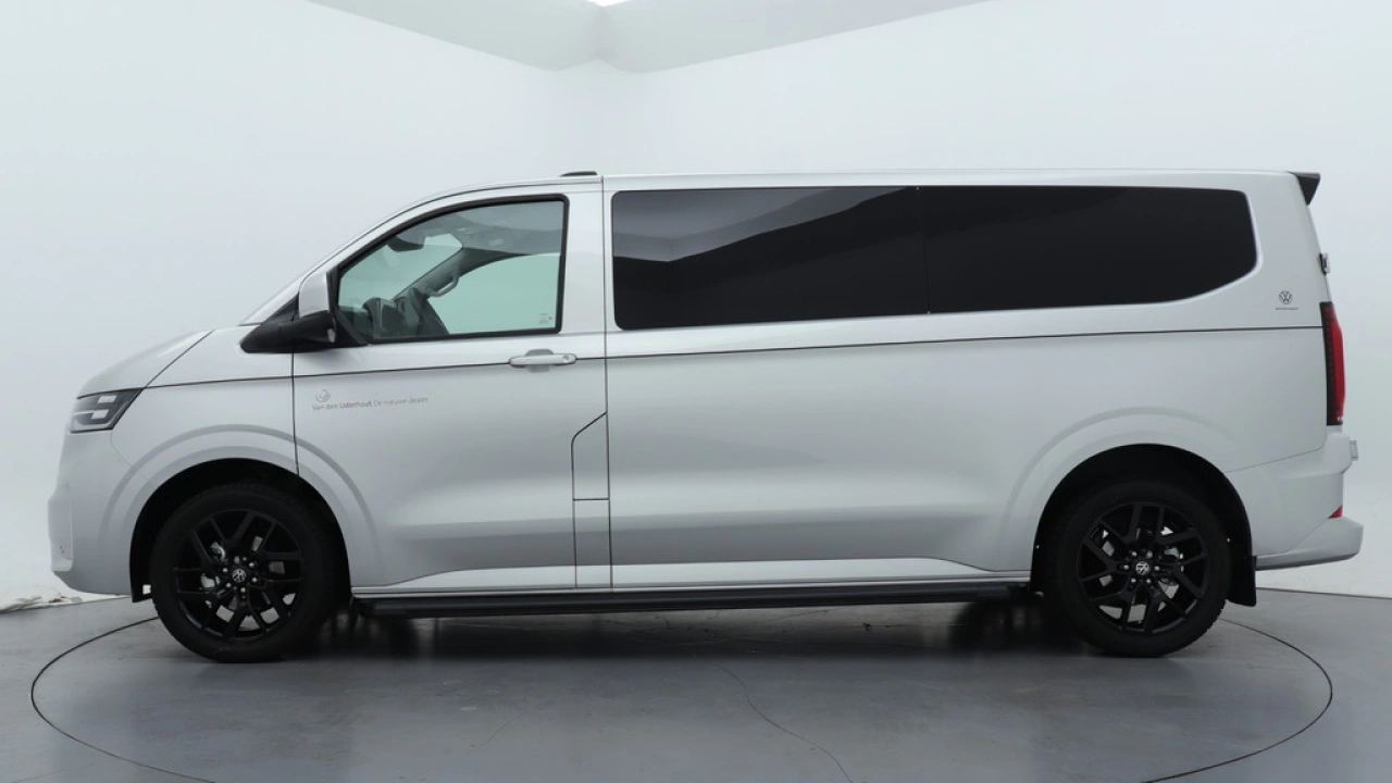 VW Bedrijfswagens Transporter 2.0 TDI L2H1 30 Bulli
