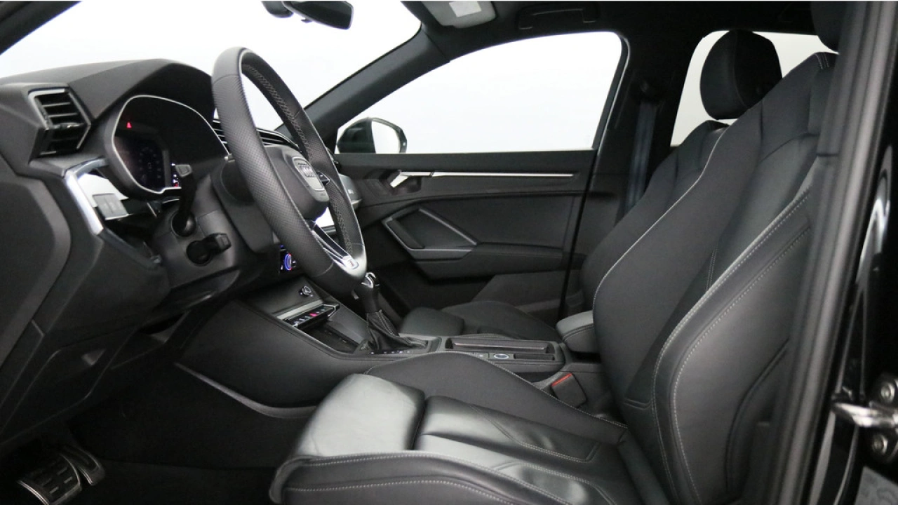 Audi Q3 Sportback 35 TFSI 150pk S Edition Competition S-Tronic