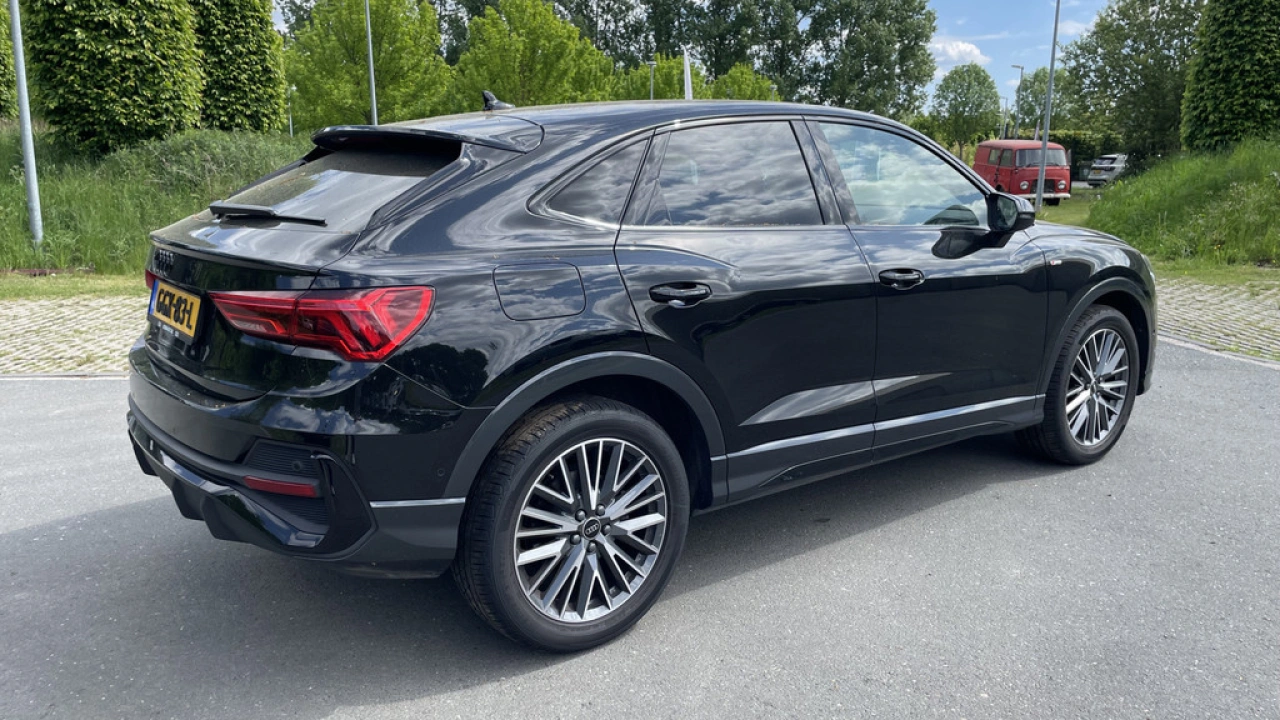 Audi Q3 Sportback 35 TFSI 150pk S Edition Competition S-Tronic