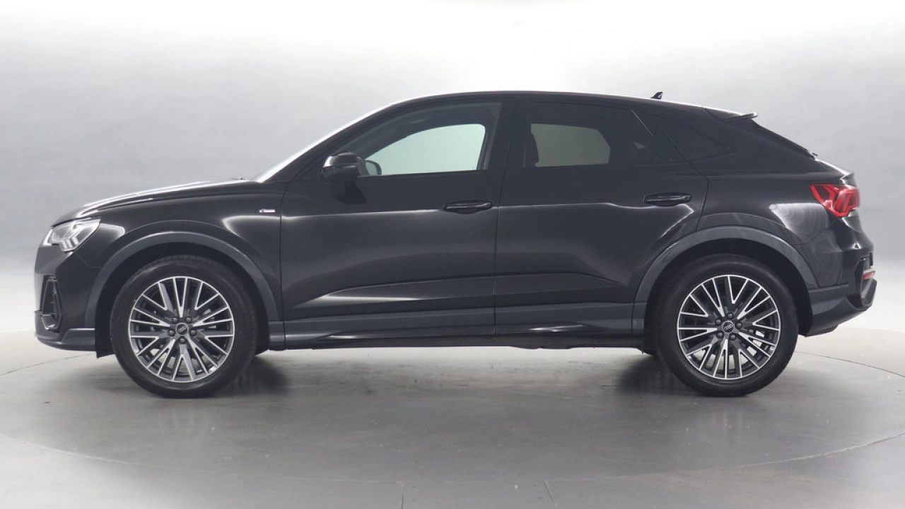 Audi Q3 Sportback 35 TFSI 150pk S Edition Competition S-Tronic