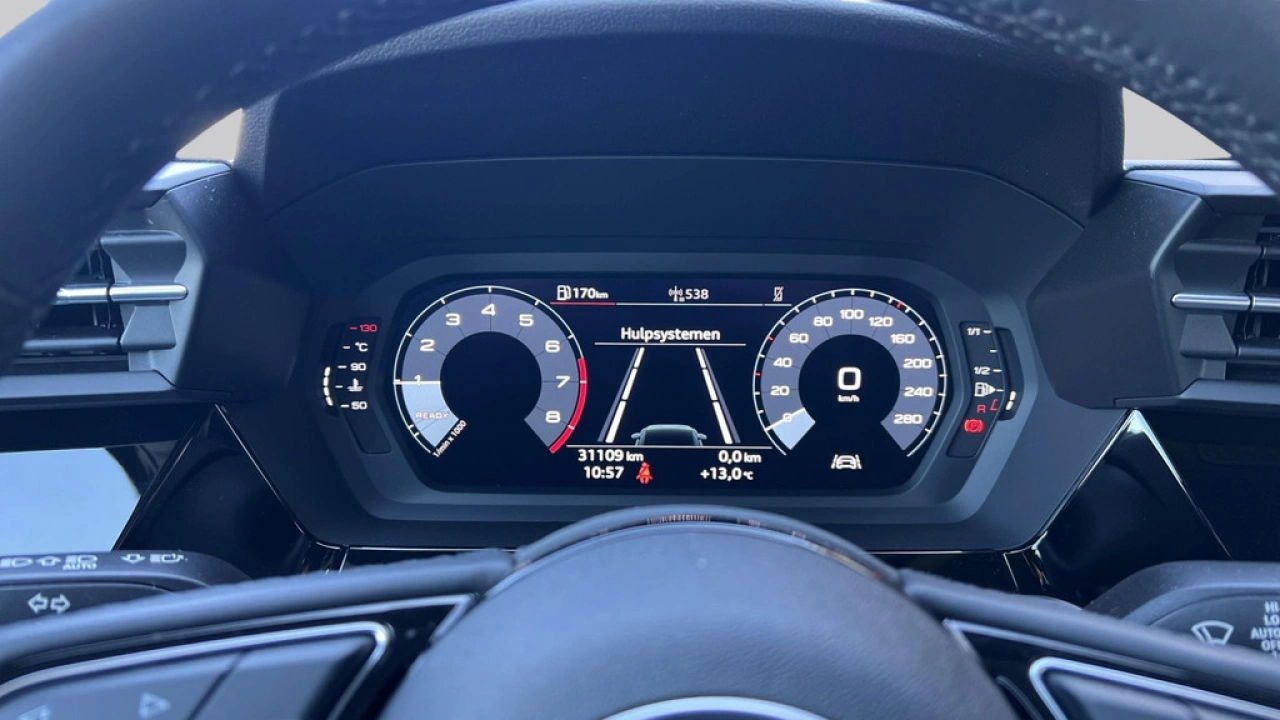 Audi A3 Sportback 30 TFSI 110Pk Pro Line / Parkeerhulp achter / Smartphone Interface