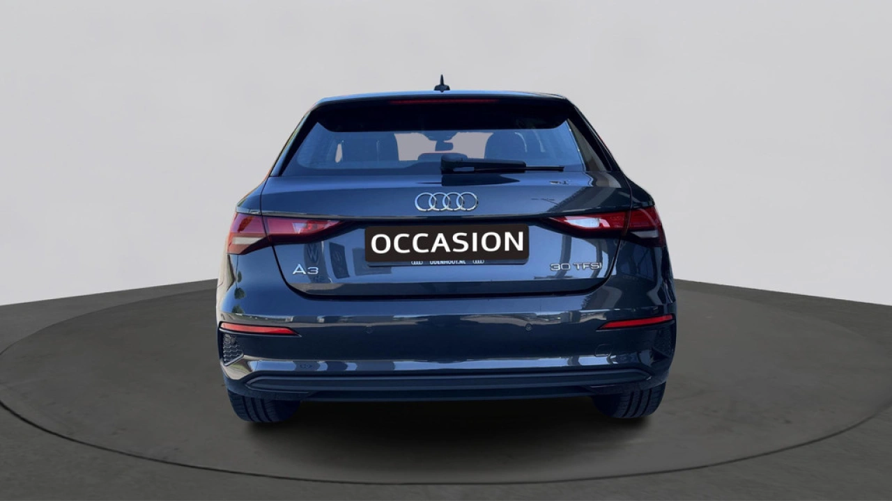 Audi A3 Sportback 30 TFSI 110Pk Pro Line / Parkeerhulp achter / Smartphone Interface